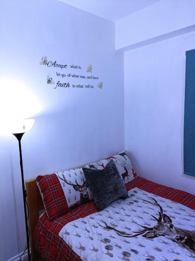 Homestay Bedspace Birmingham Esterno foto